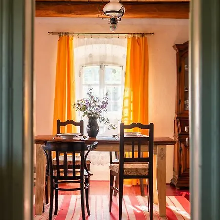 Domcok Na Slnecnom Kopci Tatil Evi