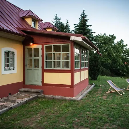 Domcok Na Slnecnom Kopci Banska Stiavnica