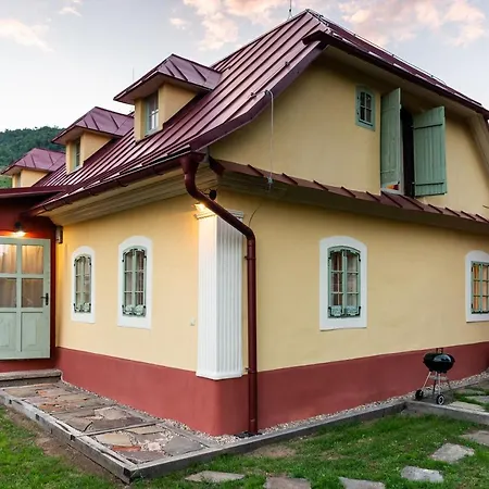 Domcok Na Slnecnom Kopci *